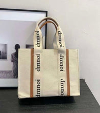 Cargar imagen en el visor de la galería, Cartera Cloe +Regalo sorpresa