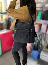 Cargar imagen en el visor de la galería, Cartera y Mochila Olinna +Regalo sorpresa
