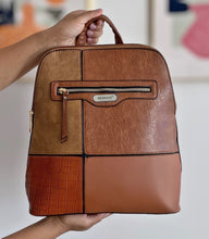 Cargar imagen en el visor de la galería, Mochila Vogeth +Regalo sorpresa
