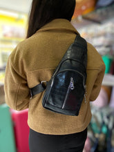 Cargar imagen en el visor de la galería, Pechera Bandolera +Regalo sorpresa