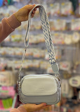 Cargar imagen en el visor de la galería, Bolso Paris +Regalo sorpresa