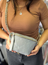 Cargar imagen en el visor de la galería, Cartera/Banano Cool +Regalo sorpresa