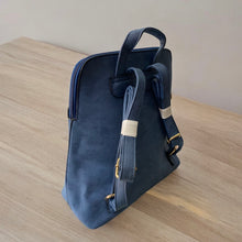 Cargar imagen en el visor de la galería, Mochila Mila+Regalo sorpresa