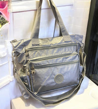 Cargar imagen en el visor de la galería, Cartera Tote Kp +Regalo sorpresa