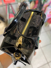 Cargar imagen en el visor de la galería, Cartera Mini Tote Charol Bag +Regalo sorpresa