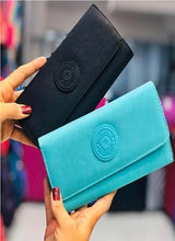 Cargar imagen en el visor de la galería, Billeteras Kp Predesting😍