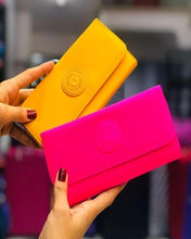 Cargar imagen en el visor de la galería, Billeteras Kp Predesting😍