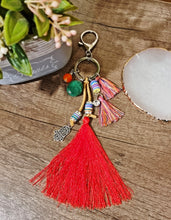 Cargar imagen en el visor de la galería, Oferta! Llavero Tahiti♥️ Summer