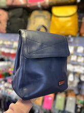 Cargar imagen en el visor de la galería, Mochila Magda +Regalo sorpresa (4 colores)
