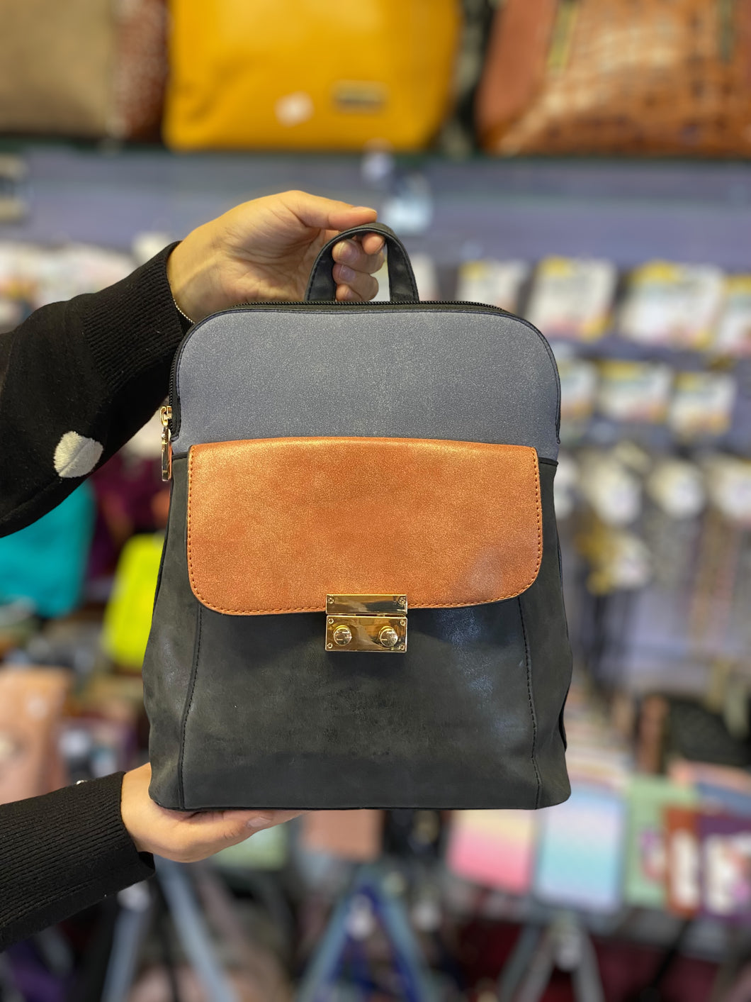 Mochila Totta +Regalo sorpresa (2 colores)