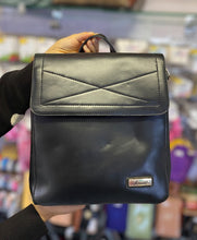 Cargar imagen en el visor de la galería, Mochila Magda +Regalo sorpresa (4 colores)
