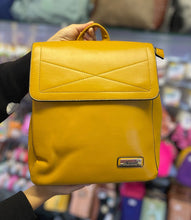 Cargar imagen en el visor de la galería, Mochila Magda +Regalo sorpresa (4 colores)
