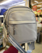 Cargar imagen en el visor de la galería, Mochila/Cartera Moon +Regalo sorpresa

