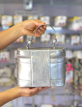 Cargar imagen en el visor de la galería, Cartera Dr Milan +Regalo sorpresa
