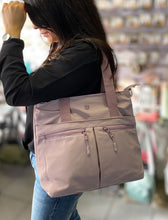 Cargar imagen en el visor de la galería, Cartera Leila +Regalo sorpresa
