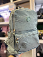 Cargar imagen en el visor de la galería, Mochila Kp Large +Regalo sorpresa
