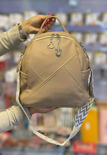 Cargar imagen en el visor de la galería, Mochila/Cartera Mike +Regalo sorpresa
