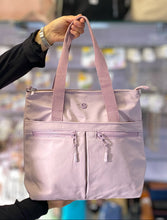 Cargar imagen en el visor de la galería, Cartera Leila +Regalo sorpresa
