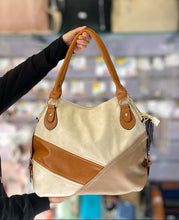 Cargar imagen en el visor de la galería, Cartera Lourdes +Regalo sorpresa
