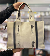 Cargar imagen en el visor de la galería, Cartera Cloe +Regalo sorpresa

