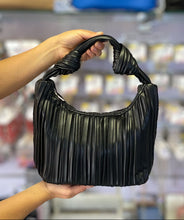 Cargar imagen en el visor de la galería, Cartera Veneta +Regalo sorpresa
