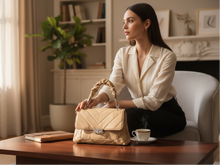 Cargar imagen en el visor de la galería, Cartera Eloisa Gün +Regalo sorpresa
