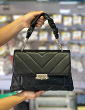 Cargar imagen en el visor de la galería, Cartera Eloisa Gün +Regalo sorpresa
