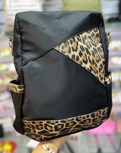 Cargar imagen en el visor de la galería, Mochila/Cartera Kelly Atirrobo+ Regalo sorpresa
