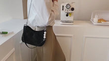 Cargar y reproducir el video en el visor de la galería, Cartera Pianini Mini +Regalo sorpresa

