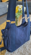Cargar y reproducir el video en el visor de la galería, Cartera Cicely Kp +Regalo sorpresa (3colores)
