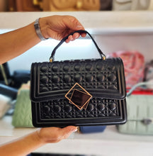 Cargar imagen en el visor de la galería, Cartera Eloisa Gün +Regalo sorpresa
