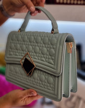 Cargar imagen en el visor de la galería, Cartera Eloisa Gün +Regalo sorpresa

